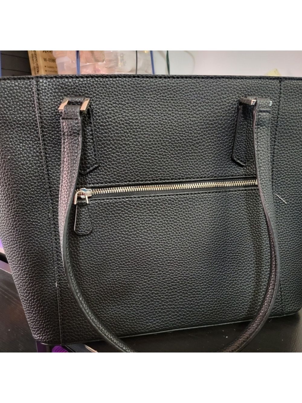 Brand New Guess tote bag - Picture 4 of 17
